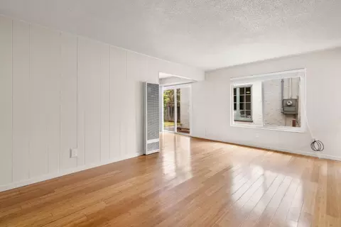 Living - 4855 Crystal St, Capitola, CA 95010 photo 6 of 8