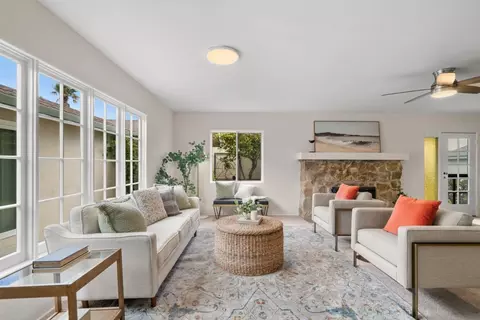 Living - 4855 Crystal St, Capitola, CA 95010 photo 2 of 8