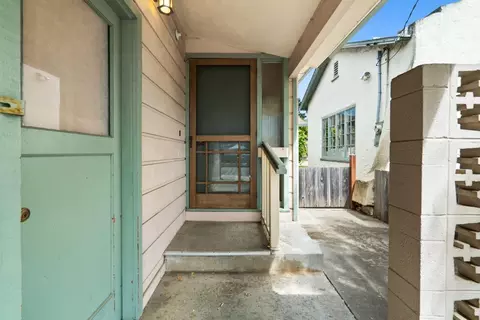 Exterior - 4855 Crystal St, Capitola, CA 95010 photo 7 of 9