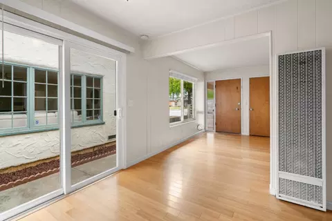 Living - 4855 Crystal St, Capitola, CA 95010 photo 8 of 8