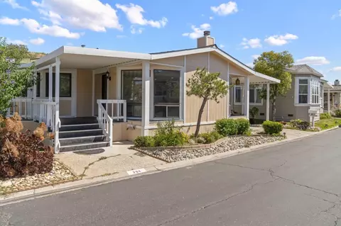 294 Chateau La Salle Dr 294, San Jose, CA 95111