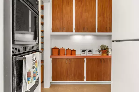 Kitchen - 519 Cliff Dr, Aptos, CA 95003 photo 4 of 4