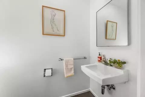 Bath - 519 Cliff Dr, Aptos, CA 95003 photo 3 of 3