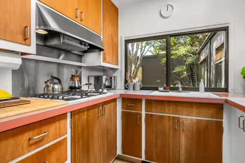Kitchen - 519 Cliff Dr, Aptos, CA 95003 photo 3 of 4