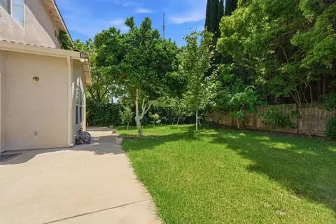Exterior - 3712 Bold Ruler Ct, Modesto, CA 95355 photo 9 of 10