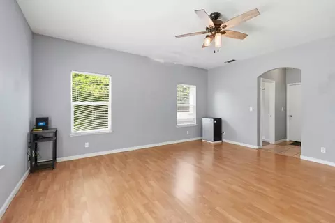 Living - 3712 Bold Ruler Ct, Modesto, CA 95355 photo 4 of 4