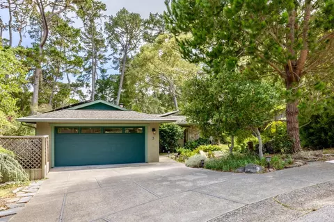 3 Forest Rise Pl, Monterey, CA 93940