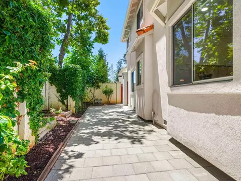 Exterior - 505 Westside Ave, Sunnyvale, CA 94087 photo 6 of 8
