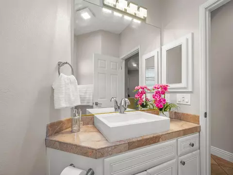 Bath - 505 Westside Ave, Sunnyvale, CA 94087 photo 6 of 6