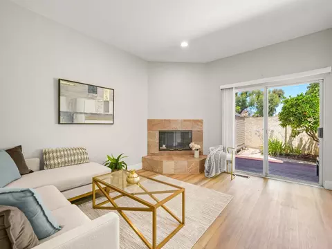 Living - 505 Westside Ave, Sunnyvale, CA 94087 photo 3 of 3