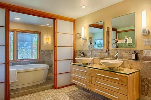 Bath - 1430 Hidden Valley Rd, Soquel, CA 95073 photo 2 of 4