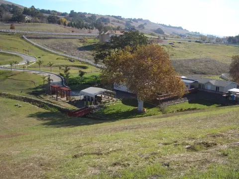 Other - 2580 Bridle Path Dr, Gilroy, CA 95020 photo 3 of 6