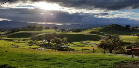 2580 Bridle Path Dr, Gilroy, CA 95020