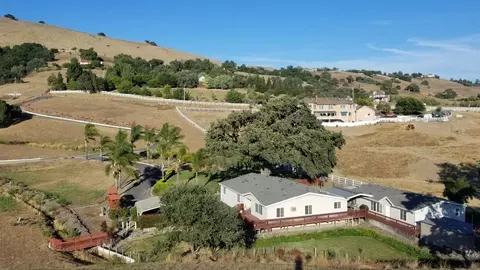 View/Area - 2580 Bridle Path Dr, Gilroy, CA 95020 photo 1 of 2