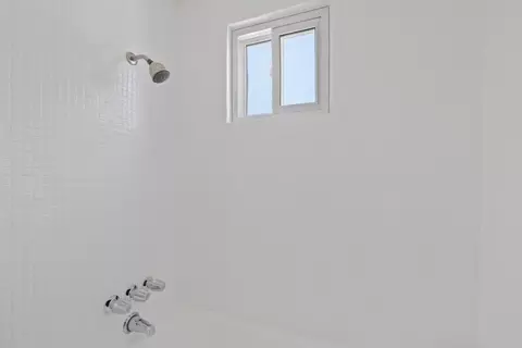Bath - 217 Diablo Ave, Mountain View, CA 94043 photo 4 of 4