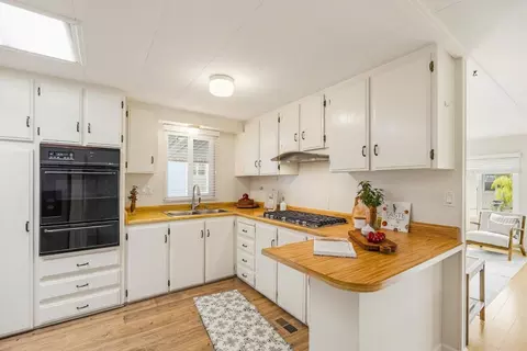 Jade St, Capitola, CA 95010 photo 12