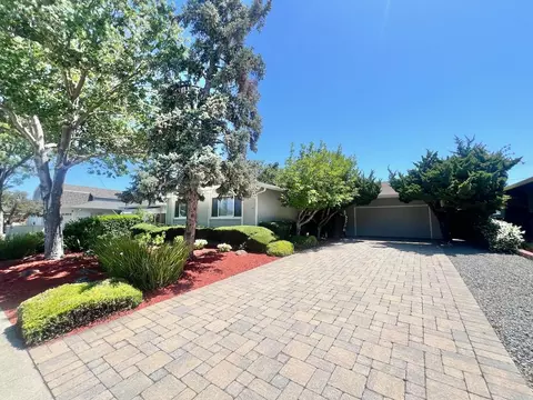 771 Pomeroy Ave, Santa Clara, CA 95051
