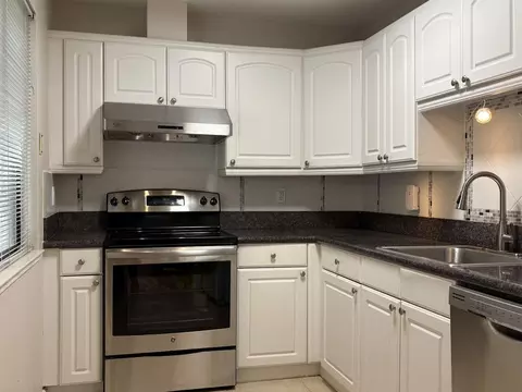 449 Alberto Way 131, Los Gatos, CA 95032