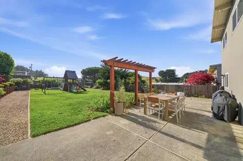 Exterior - 240 Reichling Ave, Pacifica, CA 94044 photo 5 of 9