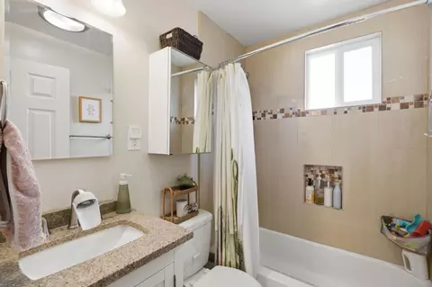 Bath - 240 Reichling Ave, Pacifica, CA 94044 photo 2 of 2