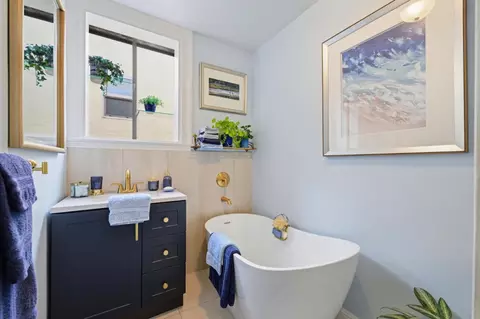 Bath - 231 Barclay Ave, Millbrae, CA 94030 photo 1 of 3