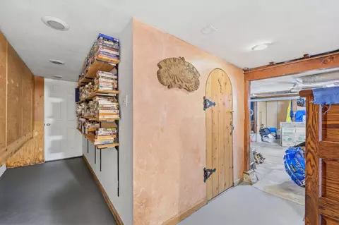 Entry Way - 231 Barclay Ave, Millbrae, CA 94030 photo 2 of 3
