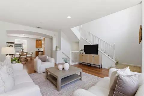231 Peppermint Tree Ter 3, Sunnyvale, CA 94086