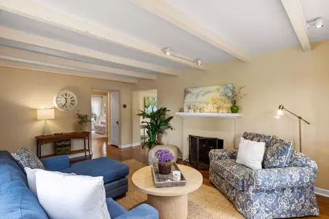 665 Pine Ave, Pacific Grove, CA 93950 photo 8