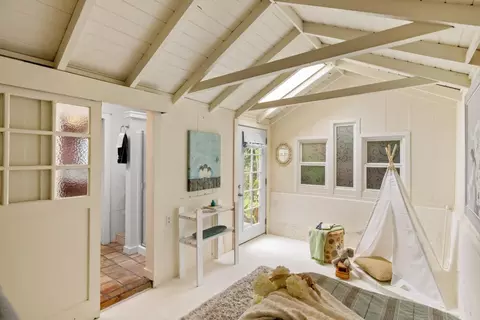 665 Pine Ave, Pacific Grove, CA 93950 photo 34