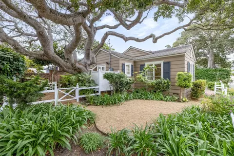665 Pine Ave, Pacific Grove, CA 93950 photo 3