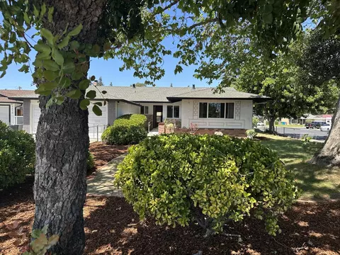 2680 Crest Ct, Union City, CA 94587