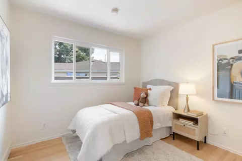 Bedroom - 1166 Phyllis Ct, Mountain View, CA 94040 photo 3 of 5