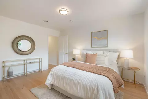 Bedroom - 1166 Phyllis Ct, Mountain View, CA 94040 photo 4 of 5