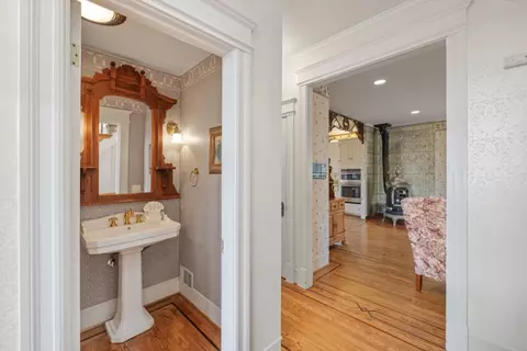 Entry Way - 132 Forest Ave, Pacific Grove, CA 93950 photo 2 of 3