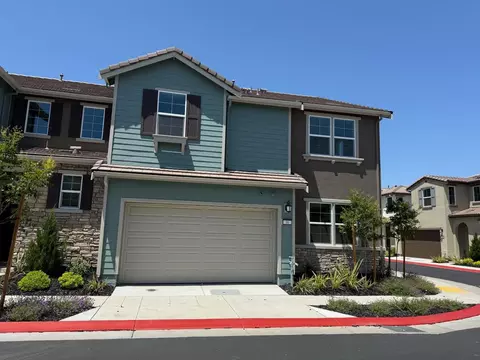Exterior - 96 E Frost Dr, Tracy, CA 95391 photo 2 of 4