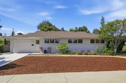 1797 Pilgrim Ave, Mountain View, CA 94040