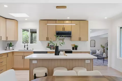 Kitchen - 511 Cedar St, Aptos, CA 95003 photo 1 of 6
