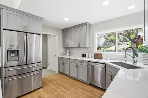 Kitchen - 10140 Hillcrest Rd, Cupertino, CA 95014 photo 5 of 5