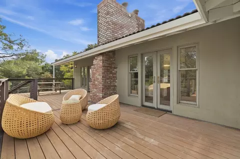 Exterior - 10140 Hillcrest Rd, Cupertino, CA 95014 photo 2 of 8