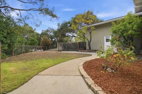 Exterior - 10140 Hillcrest Rd, Cupertino, CA 95014 photo 7 of 8