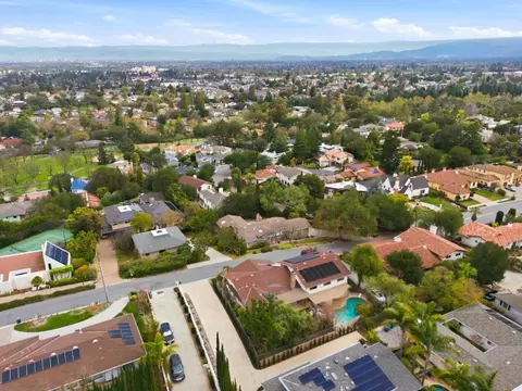 View/Area - 10140 Hillcrest Rd, Cupertino, CA 95014 photo 2 of 3