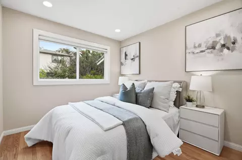 Bedroom - 10140 Hillcrest Rd, Cupertino, CA 95014 photo 2 of 7