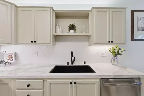 4970 Cherry Ave 212, San Jose, CA 95118
