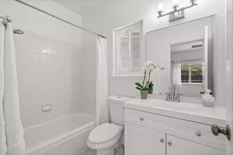 Bath - 121 Victor Ave, Campbell, CA 95008 photo 4 of 5