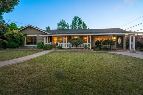 121 Victor Ave, Campbell, CA 95008