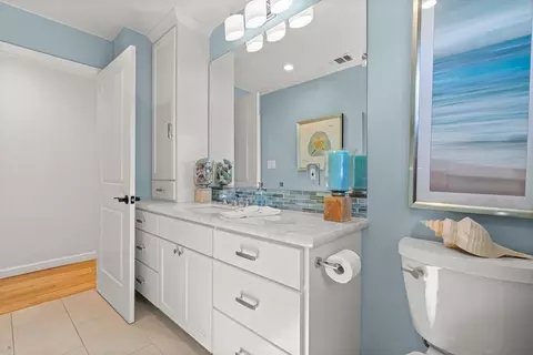 Bath - 121 Victor Ave, Campbell, CA 95008 photo 1 of 5
