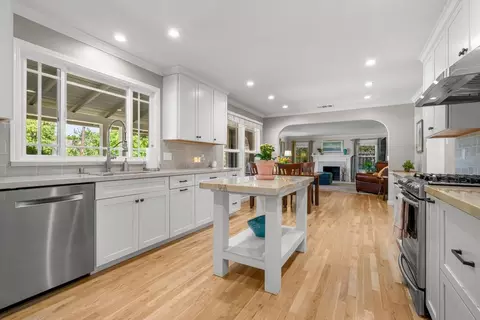 Kitchen - 121 Victor Ave, Campbell, CA 95008 photo 2 of 6