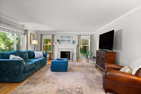 Living - 121 Victor Ave, Campbell, CA 95008 photo 1 of 3