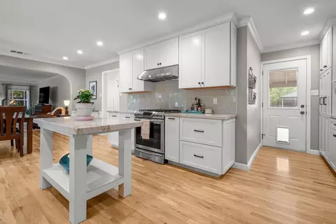 Kitchen - 121 Victor Ave, Campbell, CA 95008 photo 4 of 6