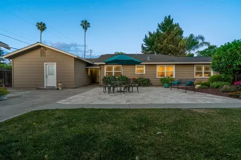 Exterior - 121 Victor Ave, Campbell, CA 95008 photo 9 of 18